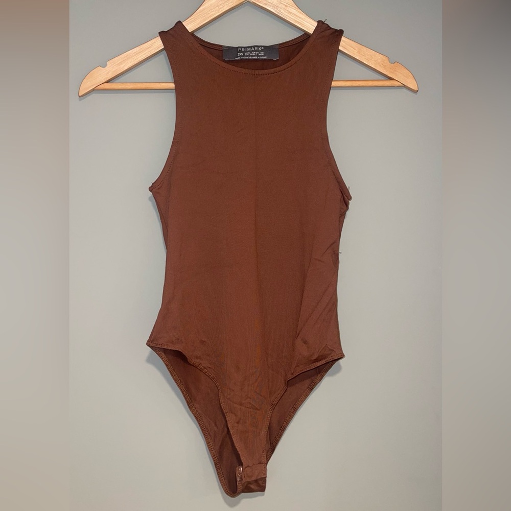 SOLD - Brown Sleeveless Bodysuit🤎